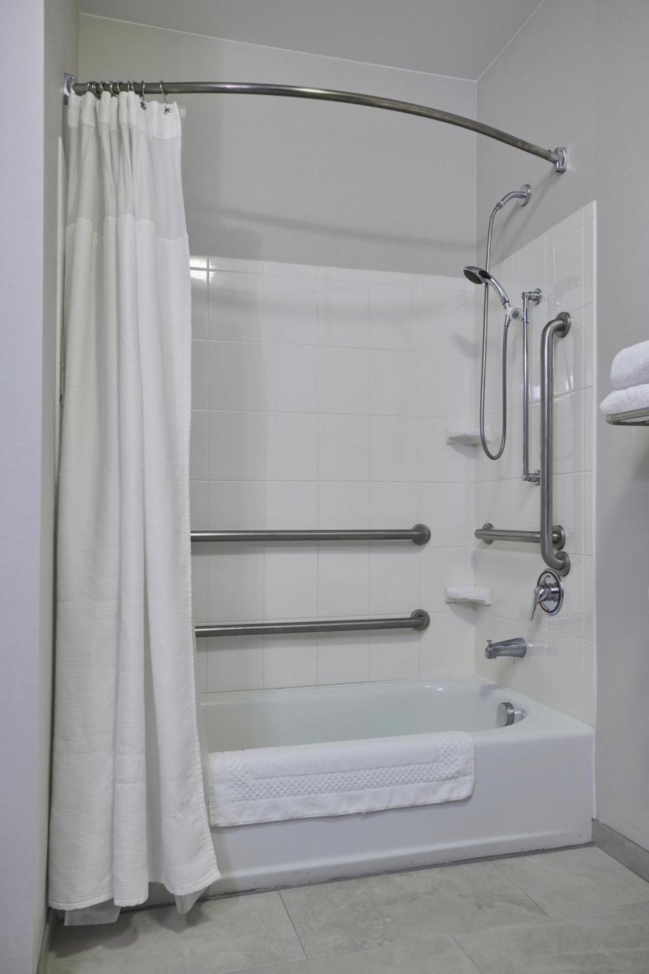 Fairfield Inn & Suites Burlington Bagian luar foto